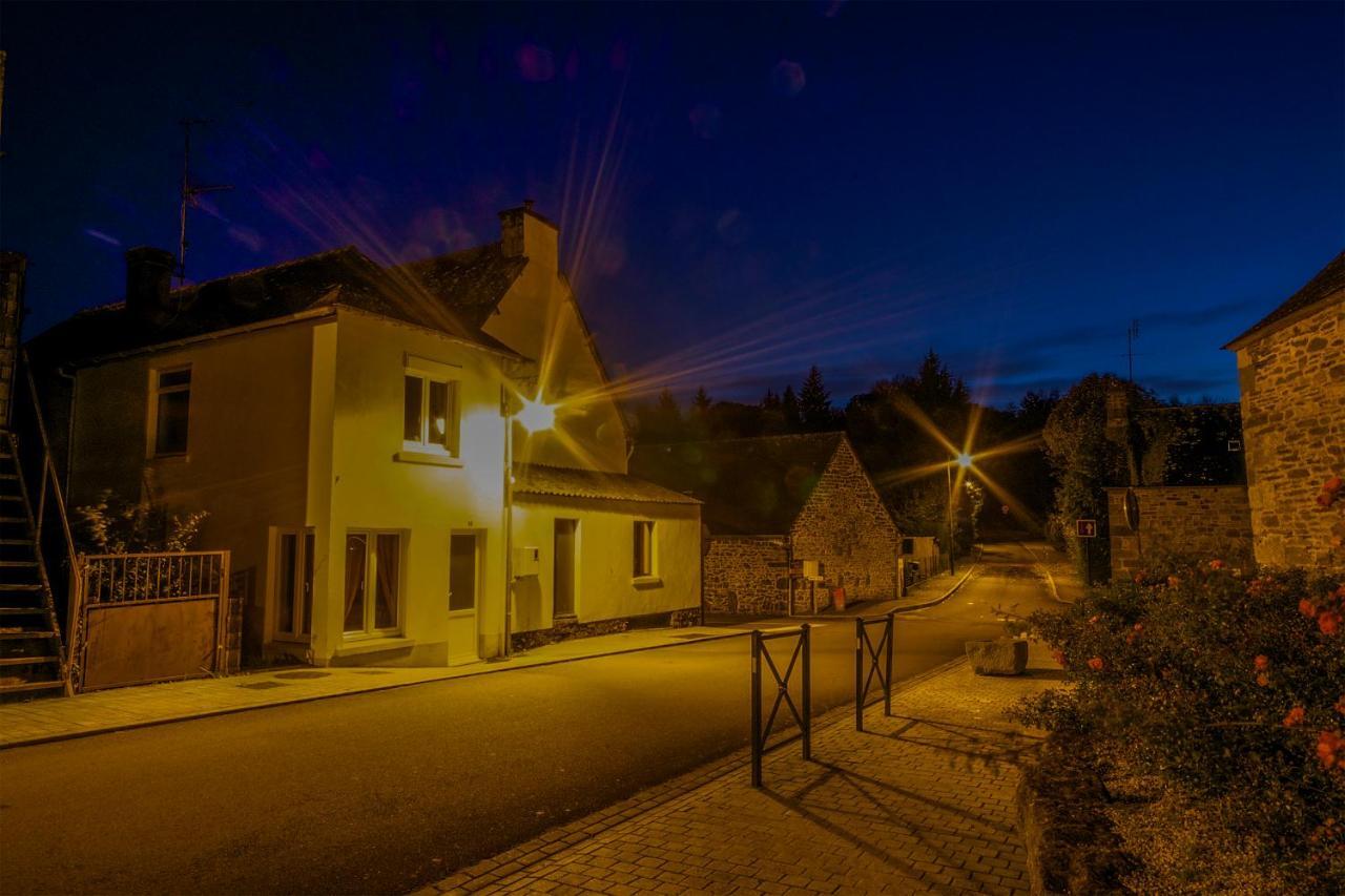 Plélauff Auberge Le Canard Qui Rit מראה חיצוני תמונה